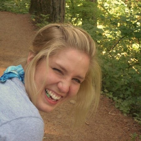 Molly Evans Photo 3