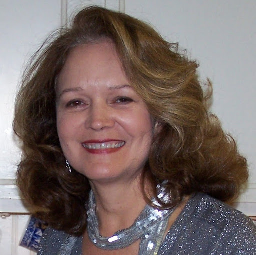 Laura Hancock Photo 28