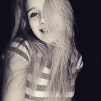 Isabella Simmons Photo 21