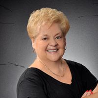 Rosemary Carr Photo 34