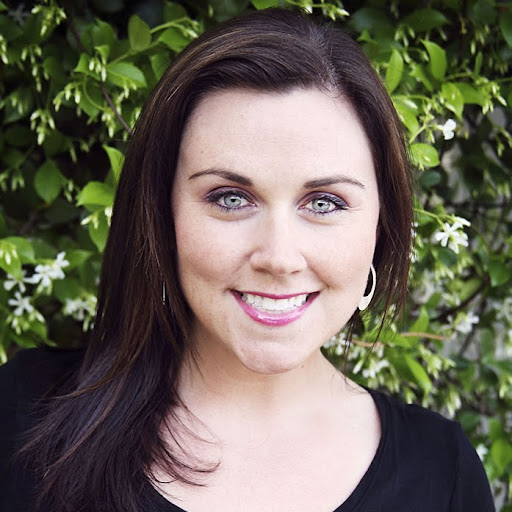 Kerri Morgan Photo 37