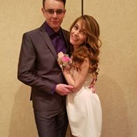 Elizabeth Leeper Photo 17