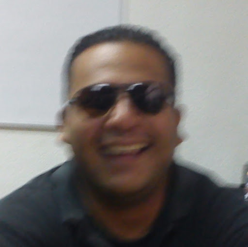 Israel Cazares Photo 5