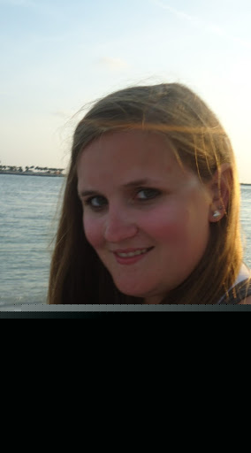 Kristen Robinson Photo 32