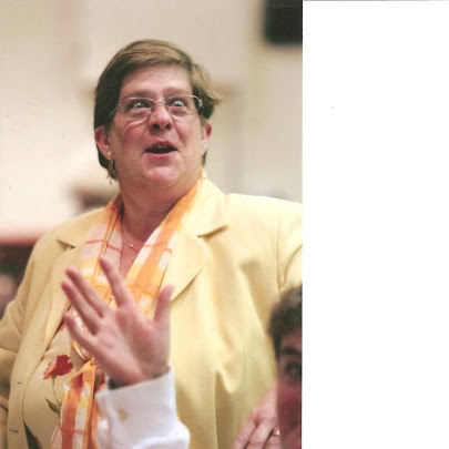 Elizabeth Whiting Photo 22