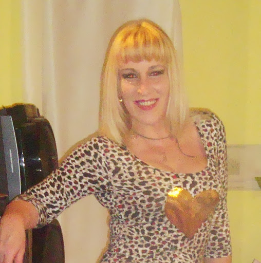 Alicia Manzano Photo 24