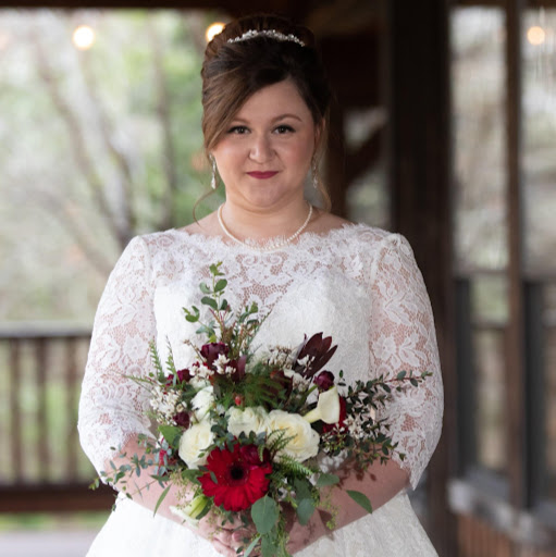 Allison Morgan Photo 36