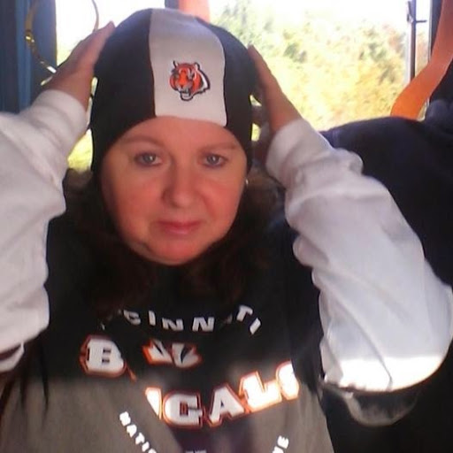 Vickie Hall Photo 13