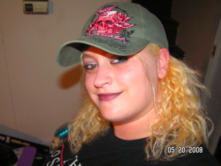 Nicole Hall Photo 9