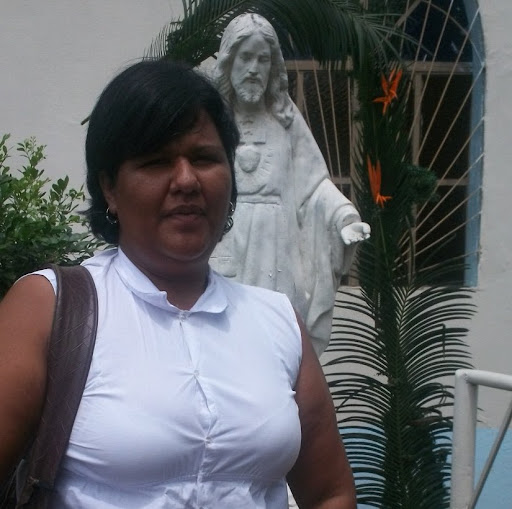 Ana Pineda Photo 12