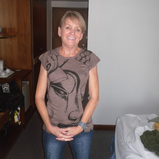 Suzanne Harvey Photo 37