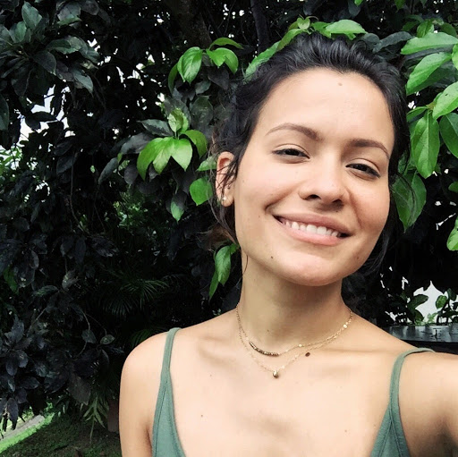 Alexandra Bernal Photo 31