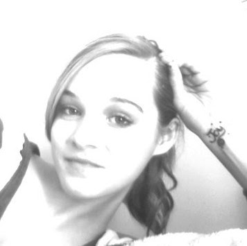 Kristen Brewer Photo 31