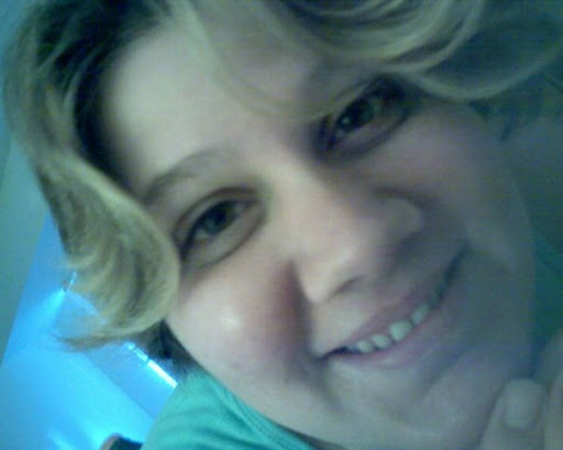 Nikki Barker Photo 20