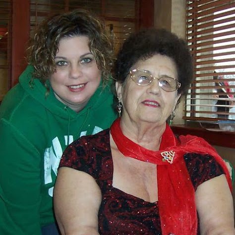 Mary Everett Photo 32