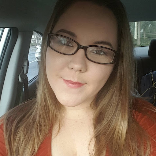 Christina Henderson Photo 17