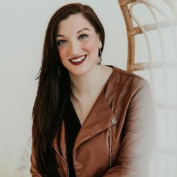 Amanda Krueger Photo 41