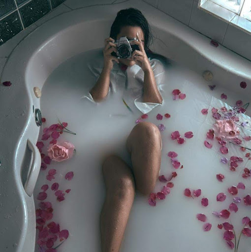 Ana Enriquez Photo 35