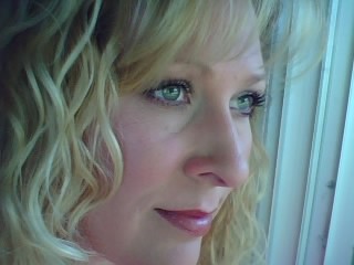 Denise Thompson Photo 10
