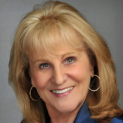 Debbie Holland Photo 12