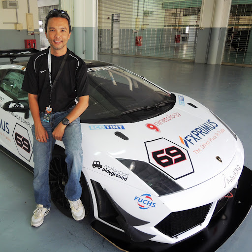 Justin Hong Photo 34