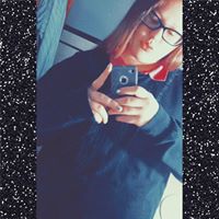 Emily Roberts Photo 35