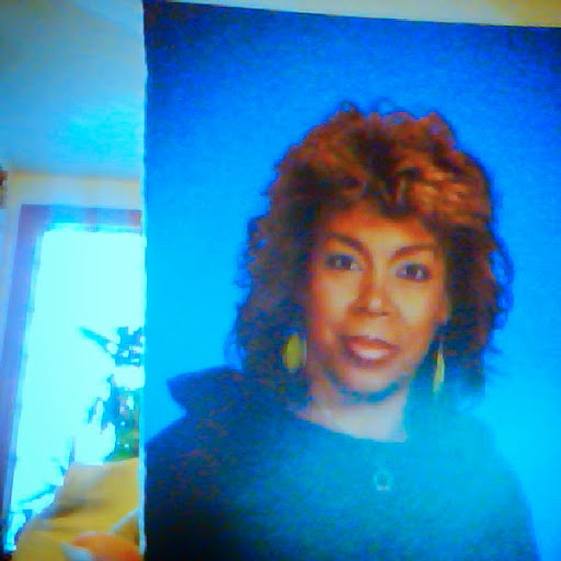 Maria Armstrong Photo 29
