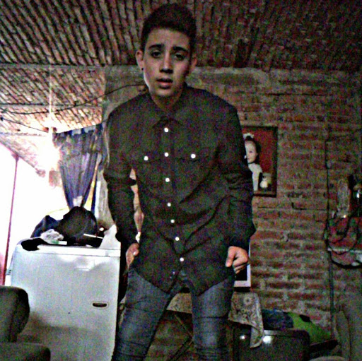 Edgar Estrada Photo 8