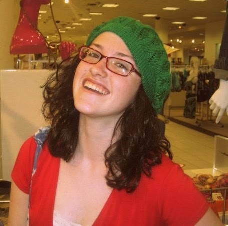 Megan Broderick Photo 17