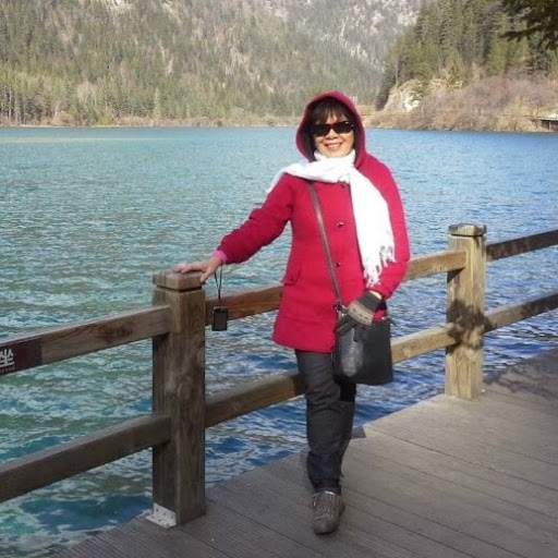 Sally Lee Photo 19