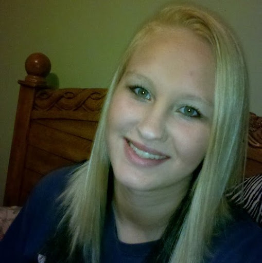 Samantha Baughman Photo 3