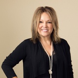 Michelle Reynolds Photo 2