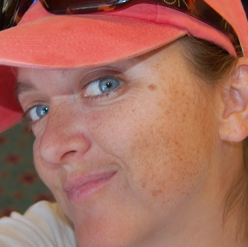 Jennifer Leary Photo 37