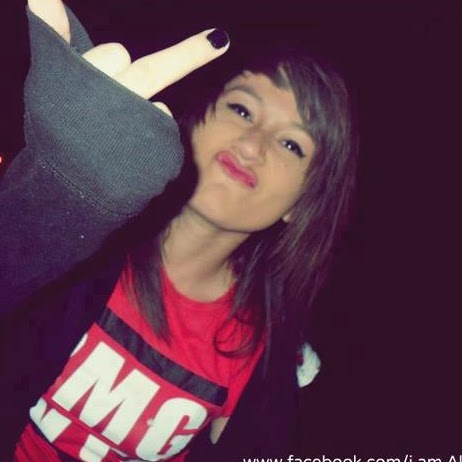 Mercedes Robles Photo 29