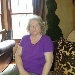 Linda Phipps Photo 30