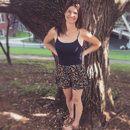 Sara Hutchison Photo 28