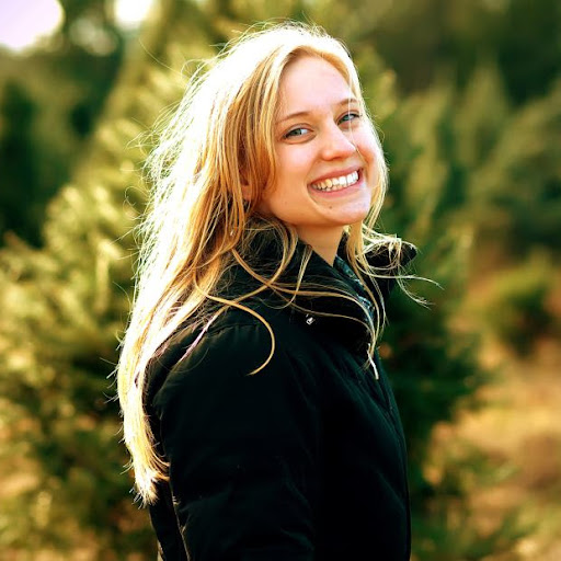 Danielle Shelton Photo 22