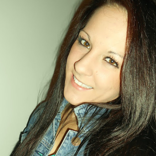 Julie Fortier Photo 12
