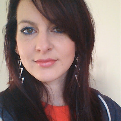 Caroline Cook Photo 40