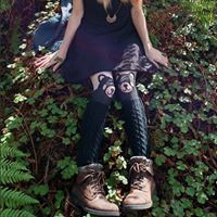 Emily Butler Photo 14