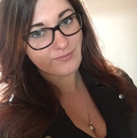 Holly Shea Photo 35