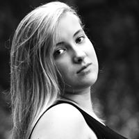 Catherine Burke Photo 32