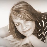 Jane Hardy Photo 16