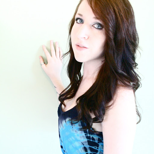 Megan Kerr Photo 7