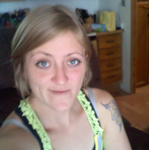 Amelia Richardson Photo 18