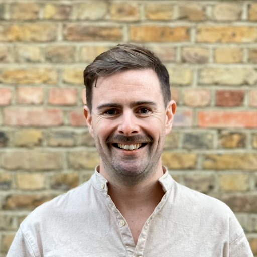 Paul Gallagher Photo 18