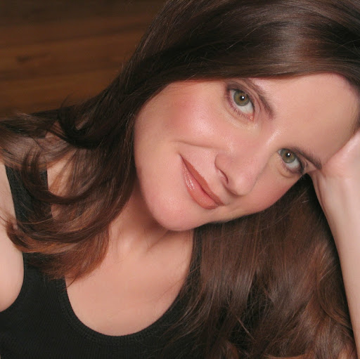 Rachel Sullivan Photo 23
