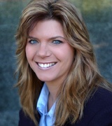Laura Davis Photo 18