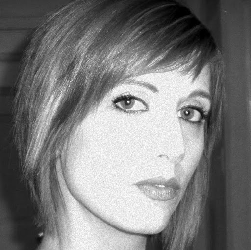 Stephanie Stratton Photo 13
