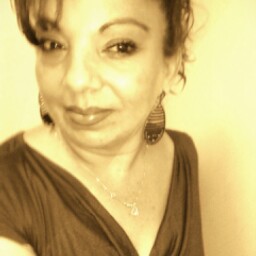 Ana Alfaro Photo 40